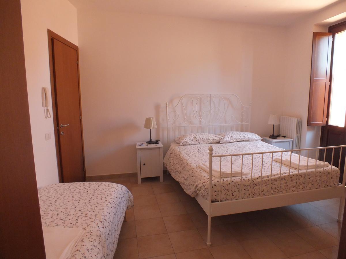 Il Torrione Bed & Breakfast Iesi Exterior photo