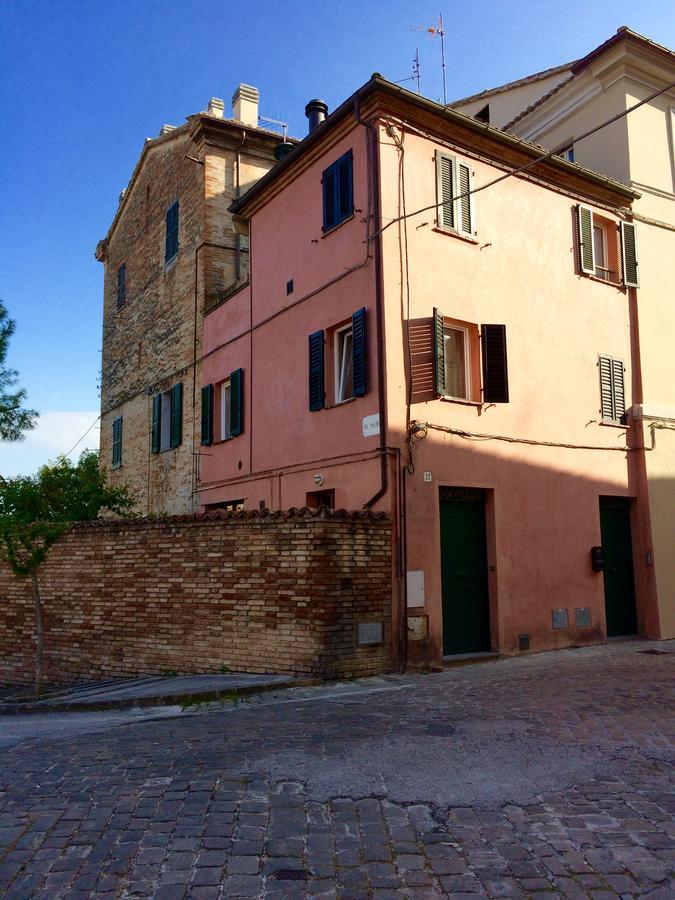 Il Torrione Bed & Breakfast Iesi Exterior photo